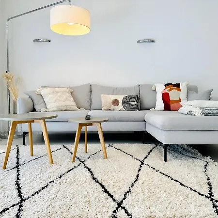 Like Home, Cozy Apartment, 2 Bedrooms, Netflix, 55