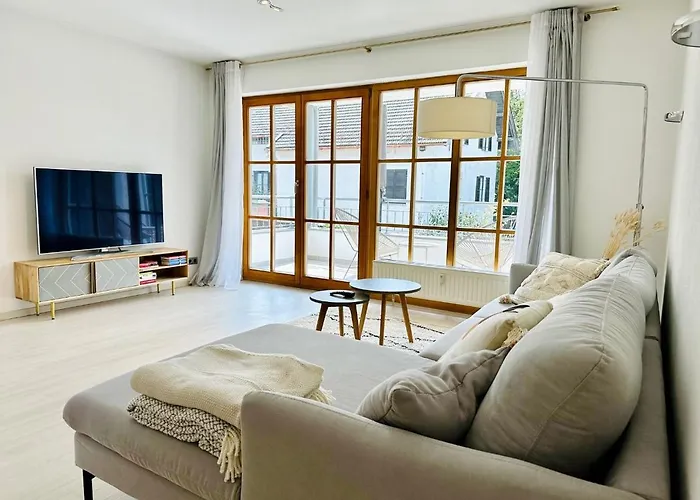 Like Home, Cozy Apartment, 2 Bedrooms, Netflix, 55\